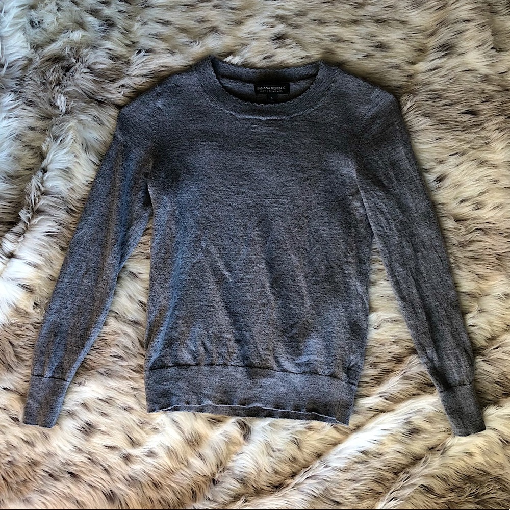 Banana Republic Sweater - Picture 2 of 3